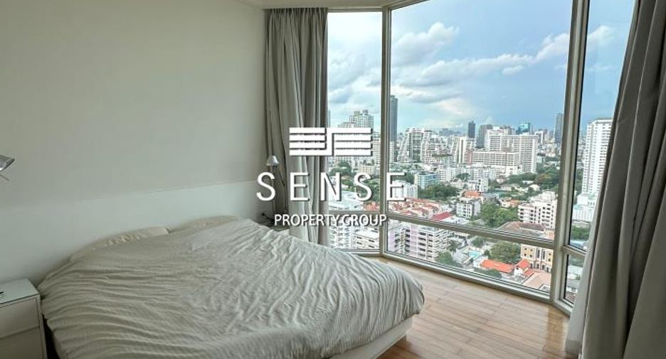 For rent 2 bedrooms condo in Watthana, Bangkok