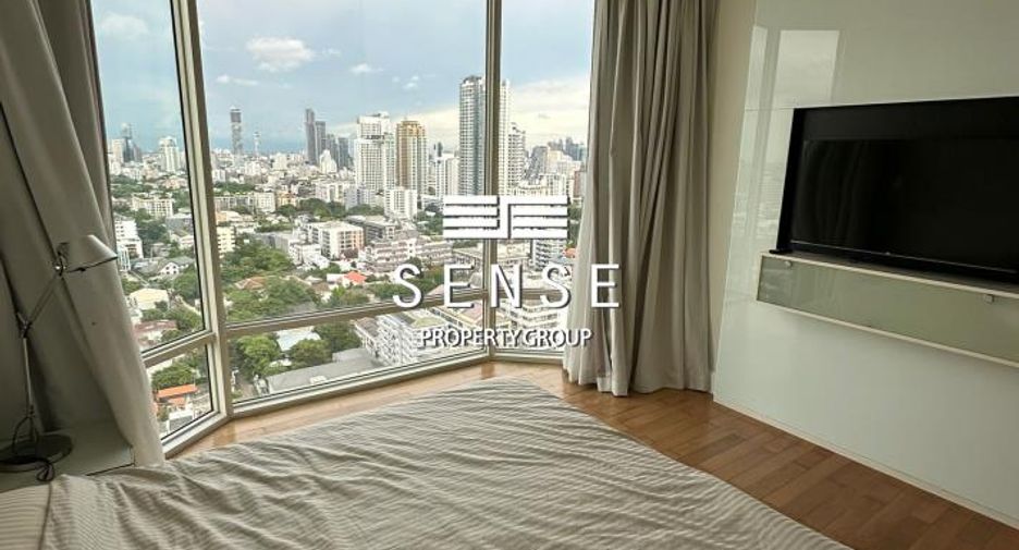 For rent 2 bedrooms condo in Watthana, Bangkok