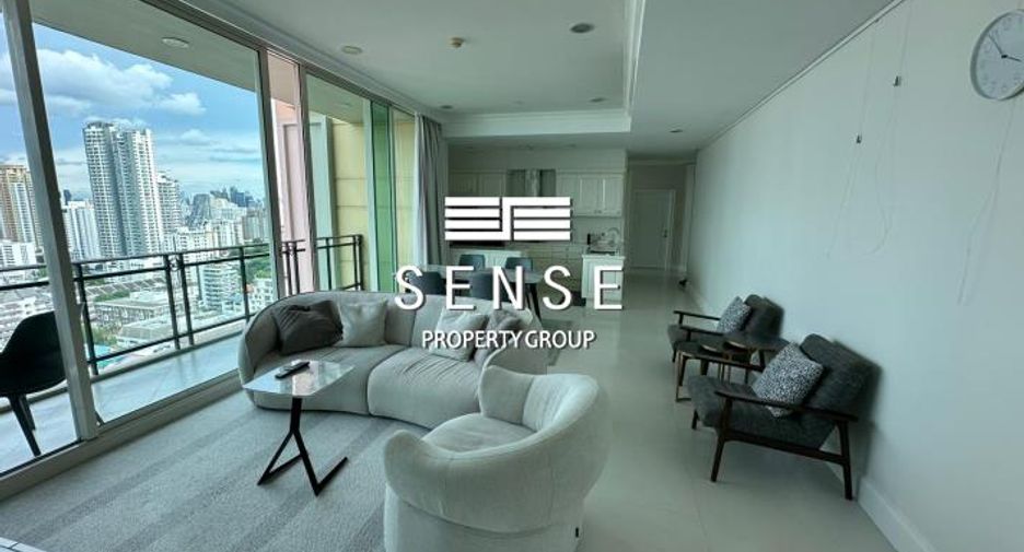 For rent 2 bedrooms condo in Watthana, Bangkok