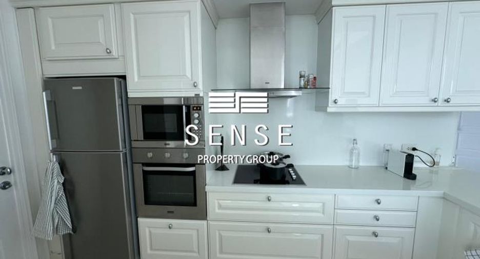 For rent 2 bedrooms condo in Watthana, Bangkok