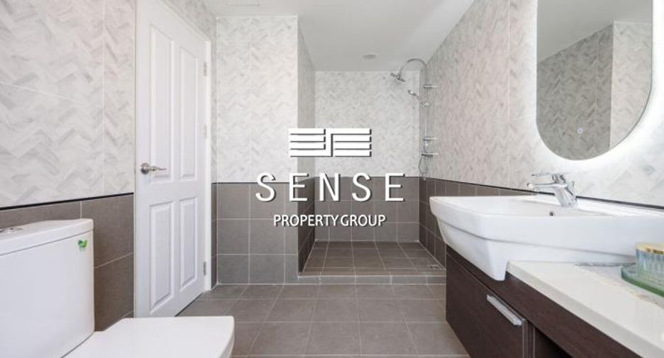 For sale 3 bedrooms condo in Yan Nawa, Bangkok