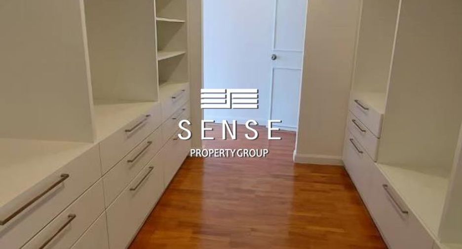 Wohnung zur Miete mit 3 Zimmer in Watthana, Bangkok