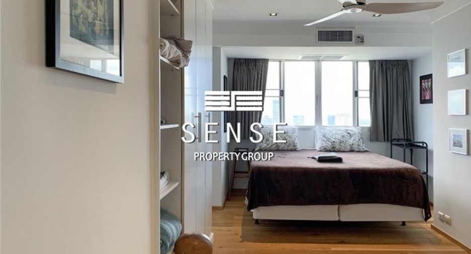 For sale 3 bedrooms condo in Khlong Toei, Bangkok