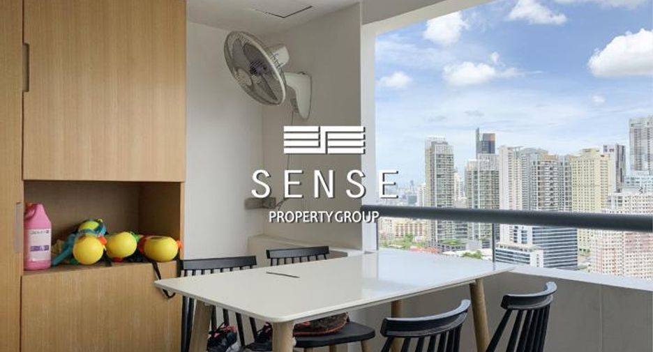 For sale 3 bedrooms condo in Khlong Toei, Bangkok