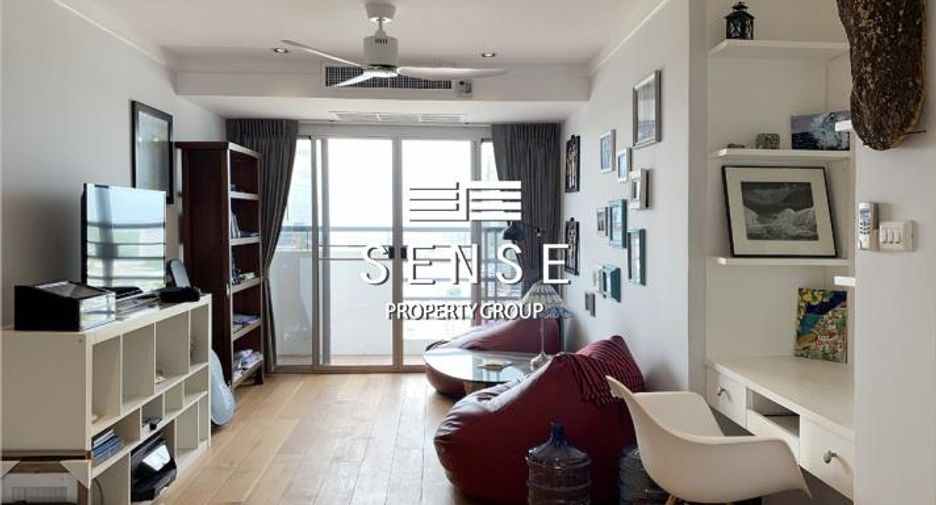 For sale 3 bedrooms condo in Khlong Toei, Bangkok