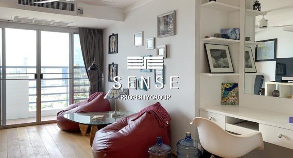 For sale 3 bedrooms condo in Khlong Toei, Bangkok