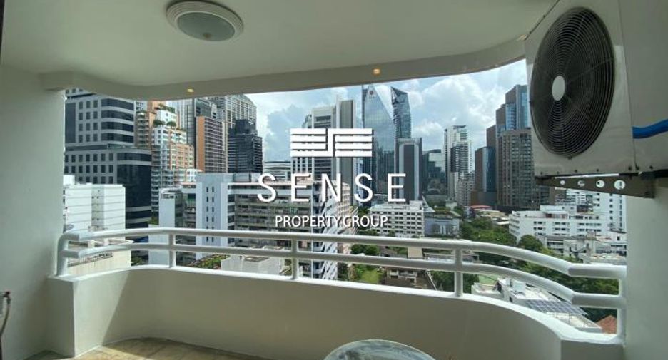 For sale 3 bedrooms condo in Khlong Toei, Bangkok