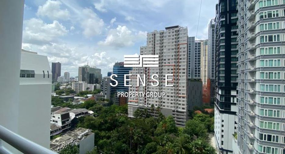 For sale 3 bedrooms condo in Khlong Toei, Bangkok