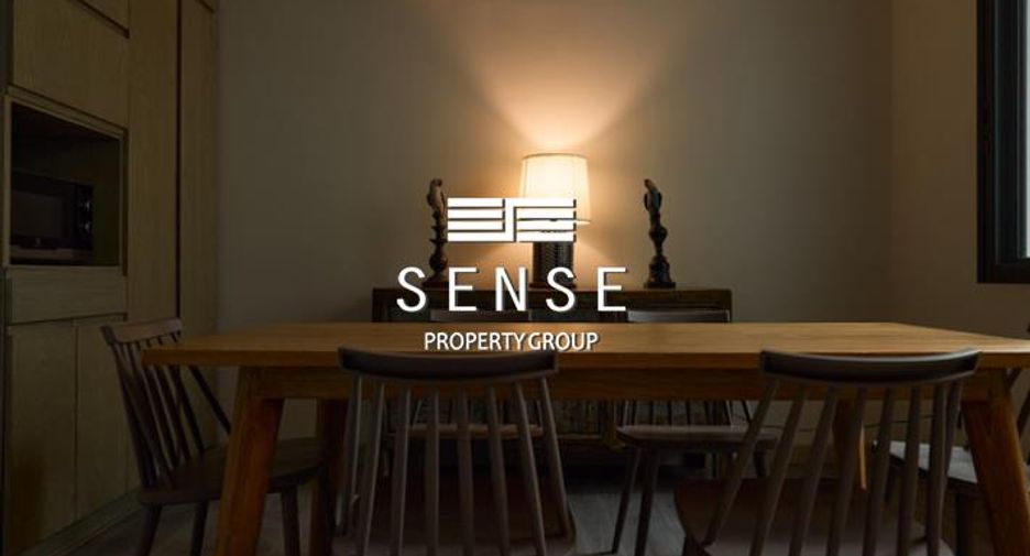 For rent 3 bedrooms townhouse in Watthana, Bangkok