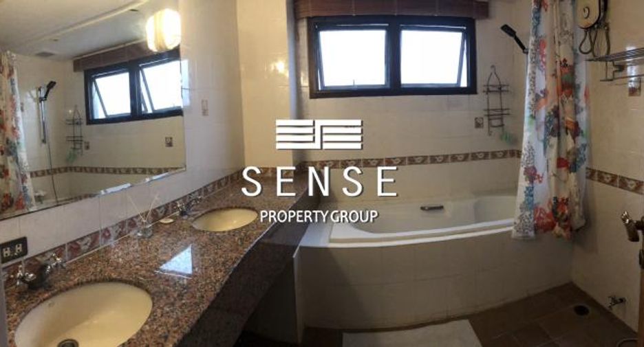 For sale 3 bedrooms condo in Sathon, Bangkok