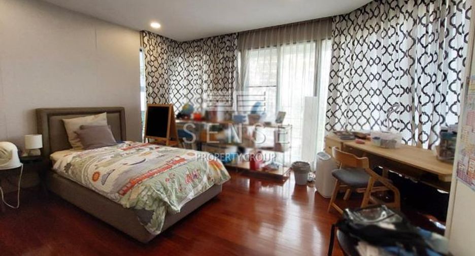 Haus zur Miete mit 3 Zimmer in Khlong Toei, Bangkok