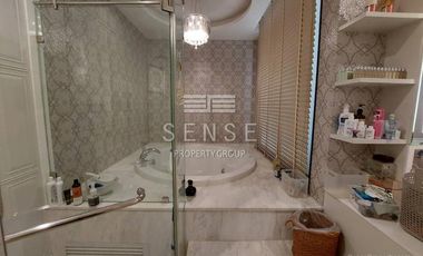 For rent 3 bedrooms house in Khlong Toei, Bangkok
