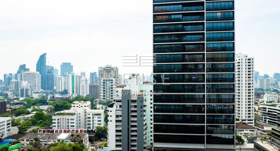 Condo en venta y en alquiler de 2 habitaciones en Watthana, Bangkok