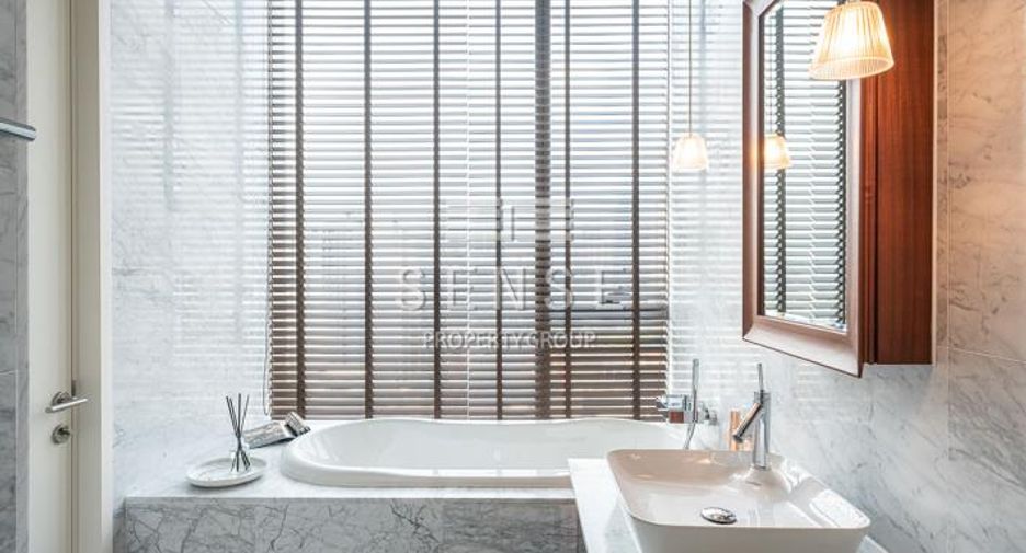 Condo en venta y en alquiler de 2 habitaciones en Watthana, Bangkok