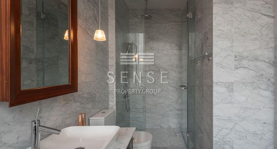 Condo en venta y en alquiler de 2 habitaciones en Watthana, Bangkok