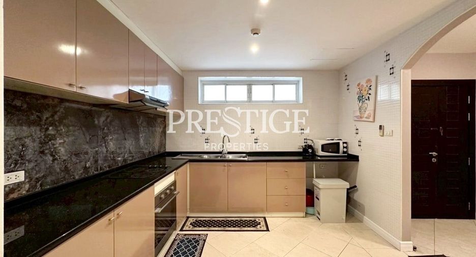 For sale 3 bedrooms condo in Bang Lamung, Chonburi