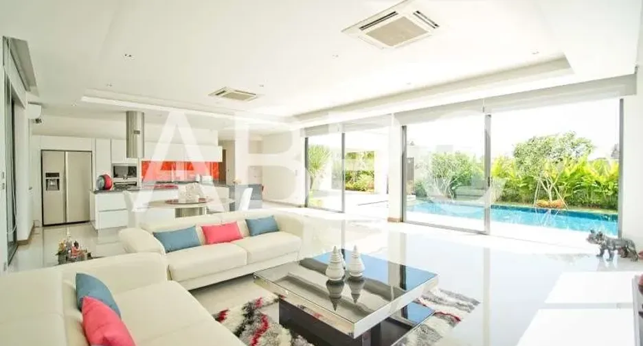 For rent and for sale 4 bedrooms house in Bang Lamung, Chonburi