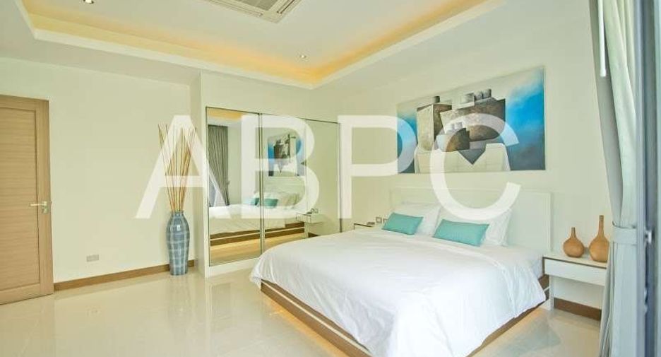 For rent and for sale 4 bedrooms house in Bang Lamung, Chonburi