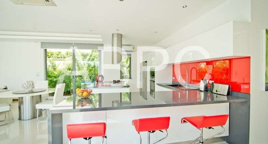 For rent and for sale 4 bedrooms house in Bang Lamung, Chonburi