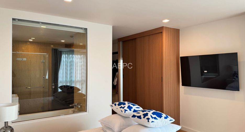For sale 2 ベッドルーム condo in Bang Lamung, Chonburi