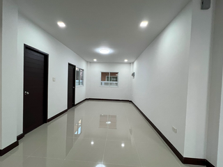 出售 3 卧室 独立屋 在 Mueang Udon Thani, Udon Thani