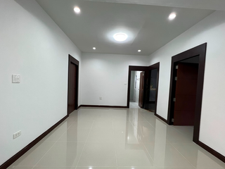 出售 3 卧室 独立屋 在 Mueang Udon Thani, Udon Thani