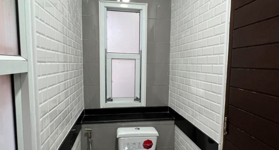 Haus zum Kauf mit 3 Zimmer in Mueang Udon Thani, Udon Thani