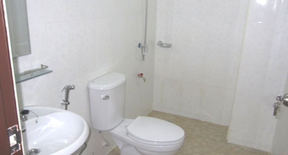 À vendre 3 chambres local commercial à Hat Yai, Songkhla