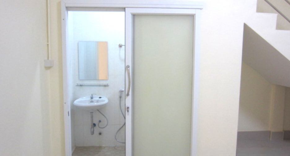 À vendre 3 chambres local commercial à Hat Yai, Songkhla