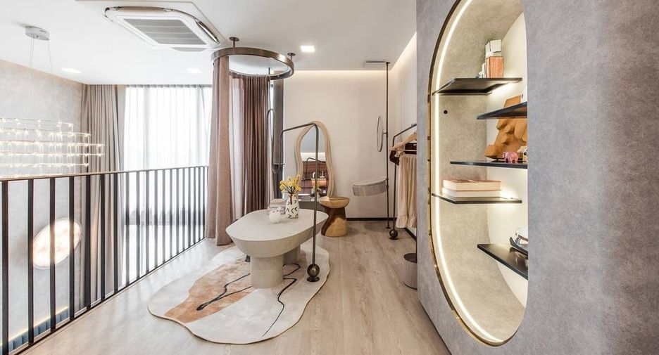 Casa en venta de 4 habitaciones en Bang Phli, Samut Prakan