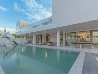 出租 6 卧室 独立屋 在 Bang Lamung, Chon Buri