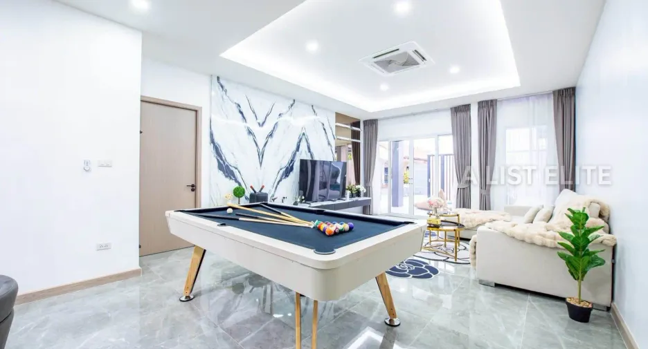 For rent 4 bedrooms house in Bang Lamung, Chonburi