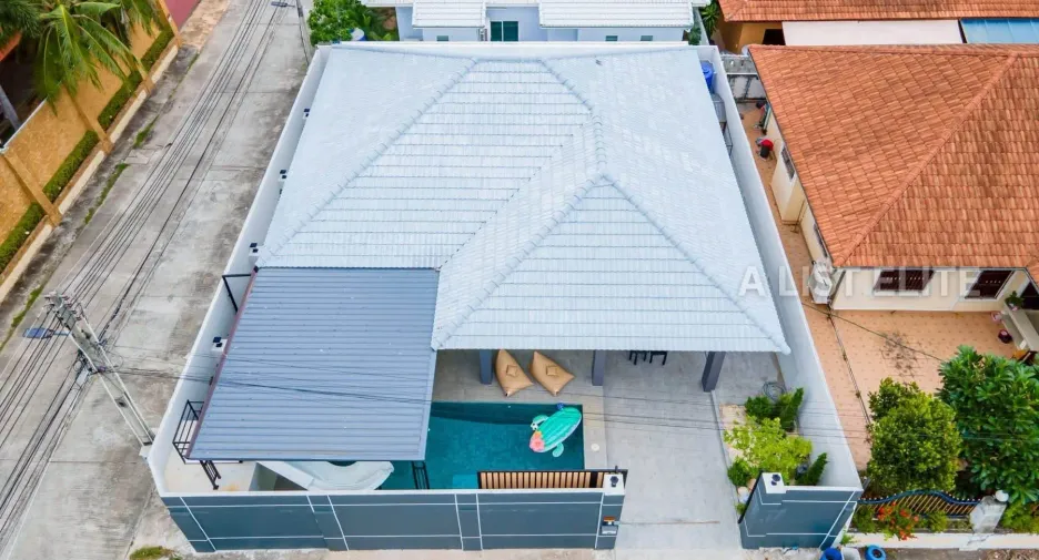 For rent 4 bedrooms house in Bang Lamung, Chonburi