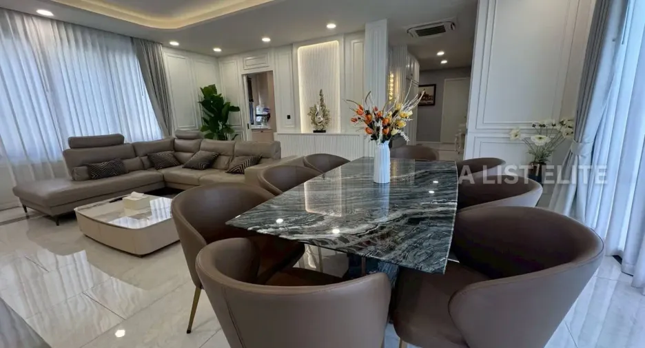 For rent 7 bedrooms house in Bang Lamung, Chonburi