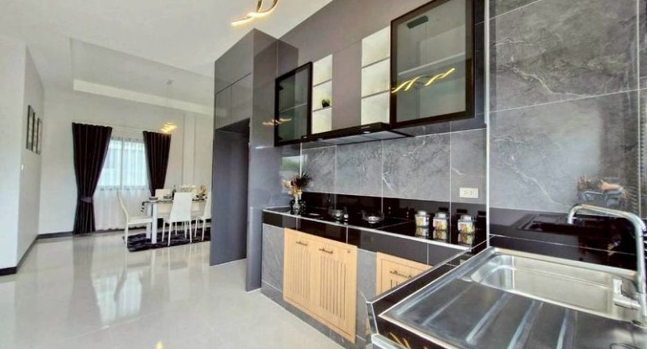 For sale 3 bedrooms house in Bang Lamung, Chonburi