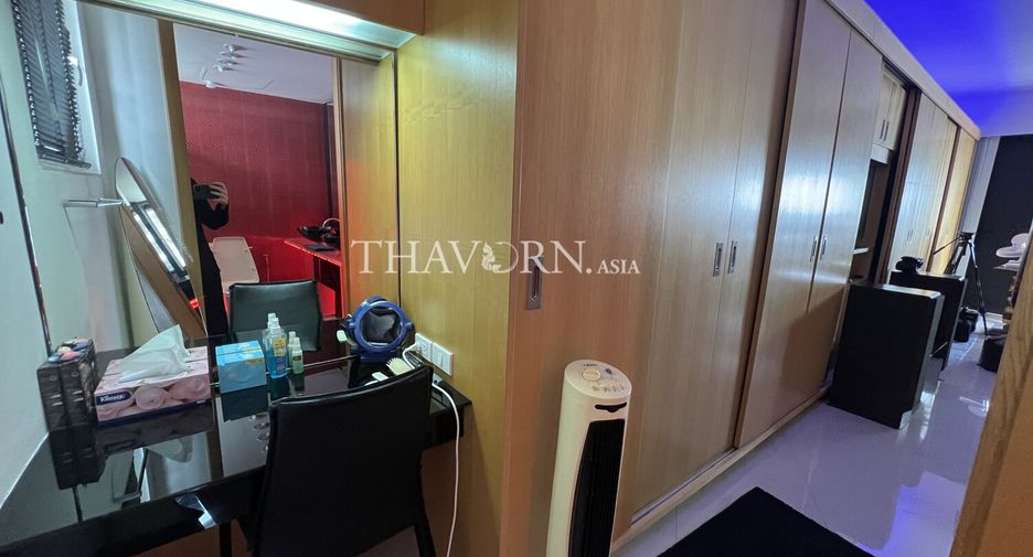 For sale 2 bedrooms condo in Bang Lamung, Chonburi