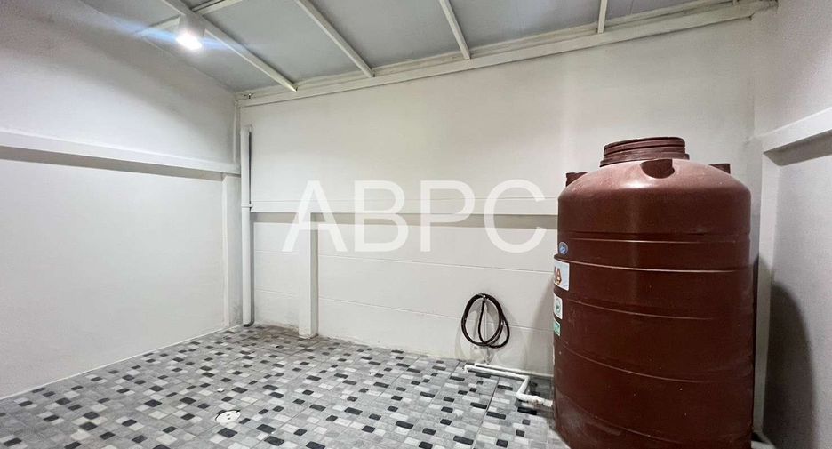For sale 2 bedrooms townhouse in Jomtien, Pattaya