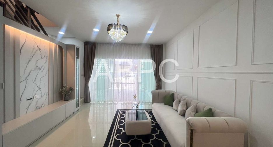 For sale 2 bedrooms townhouse in Jomtien, Pattaya