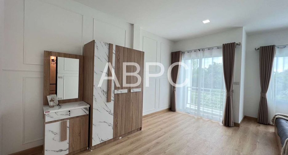 For sale 2 bedrooms townhouse in Jomtien, Pattaya