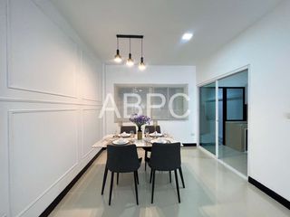 出售 2 卧室 联排别墅 在 Bang Lamung, Chon Buri