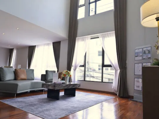 Casa en venta de 8 habitaciones en Phaya Thai, Bangkok