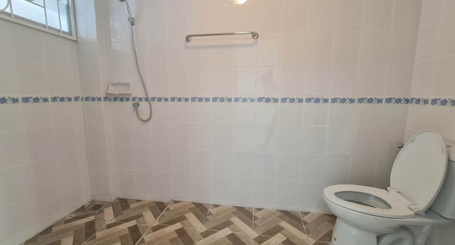 Продажа 3 спальни таунхаус в Khlong Luang, Патумтани