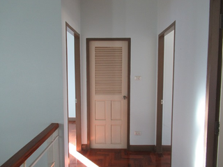 出售 4 卧室 独立屋 在 Mueang Udon Thani, Udon Thani