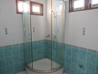 出售 4 卧室 独立屋 在 Mueang Udon Thani, Udon Thani