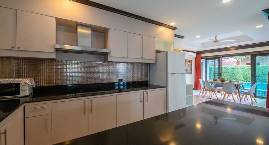 For sale 3 bedrooms house in Sattahip, Chonburi