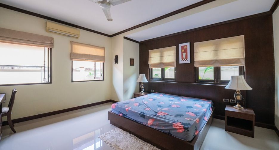 For sale 3 bedrooms house in Sattahip, Chonburi