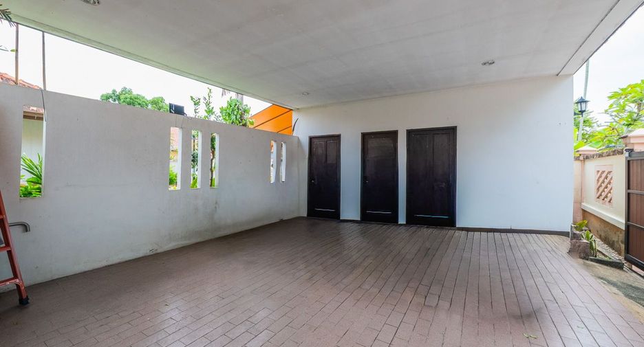 For sale 3 bedrooms house in Sattahip, Chonburi
