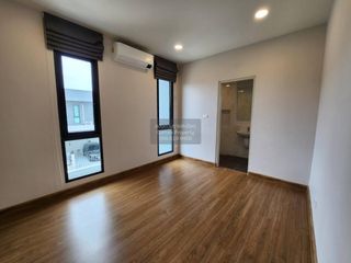 出租 4 卧室 独立屋 在 Bang Phli, Samut Prakan