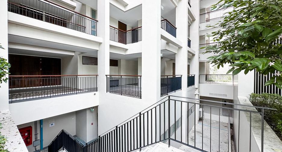For rent and for sale 1 bed condo in Sattahip, Chonburi