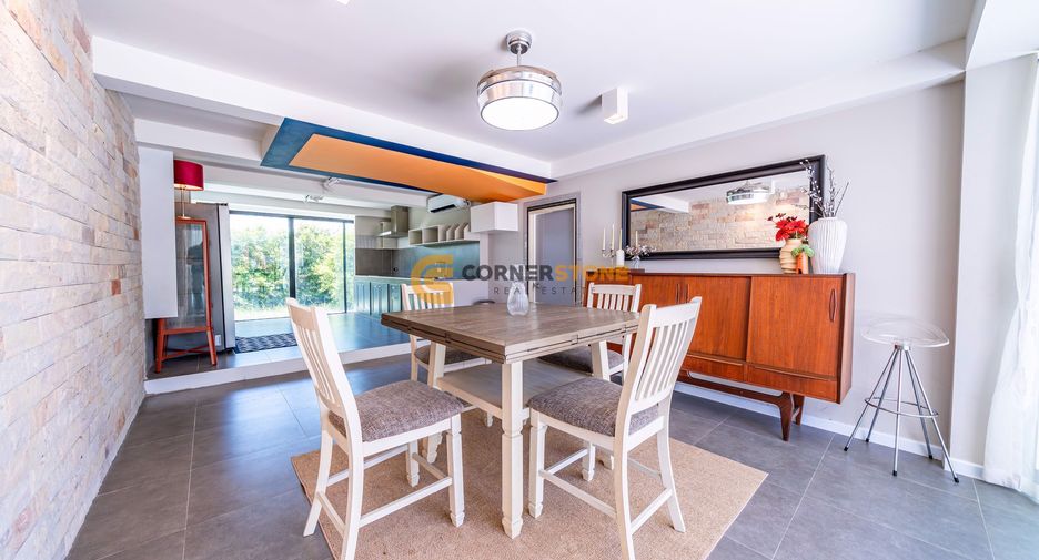 À vendre 4 chambres maison à East Pattaya, Pattaya